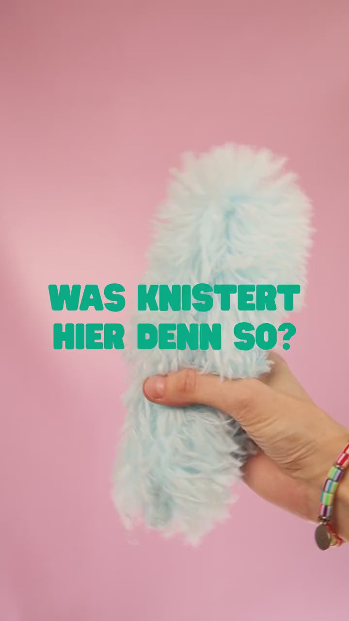 Video: das knisternde Fuzzy Tail Toy in der Hand